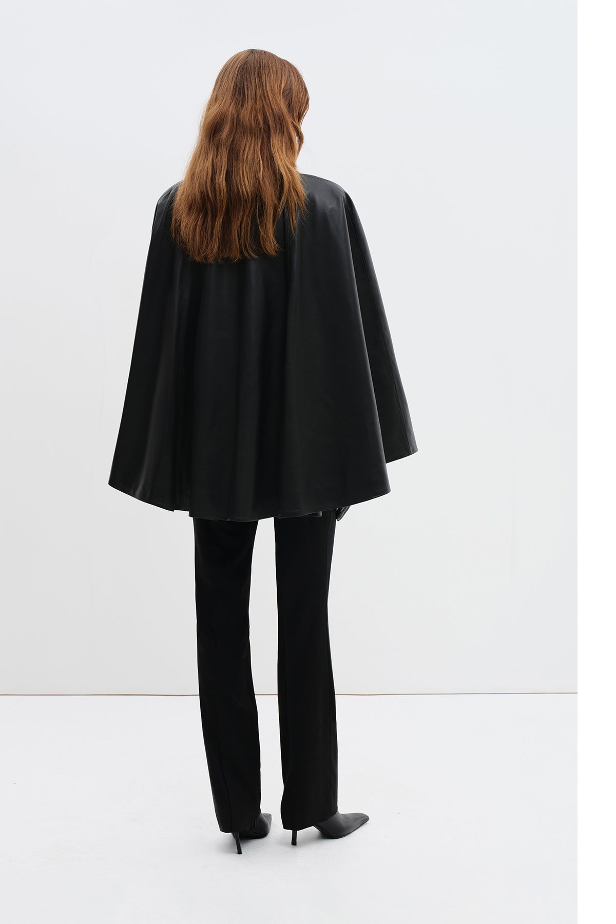 LOCKLEY CAPE JACKET(FW26.5.1.1.1.0)