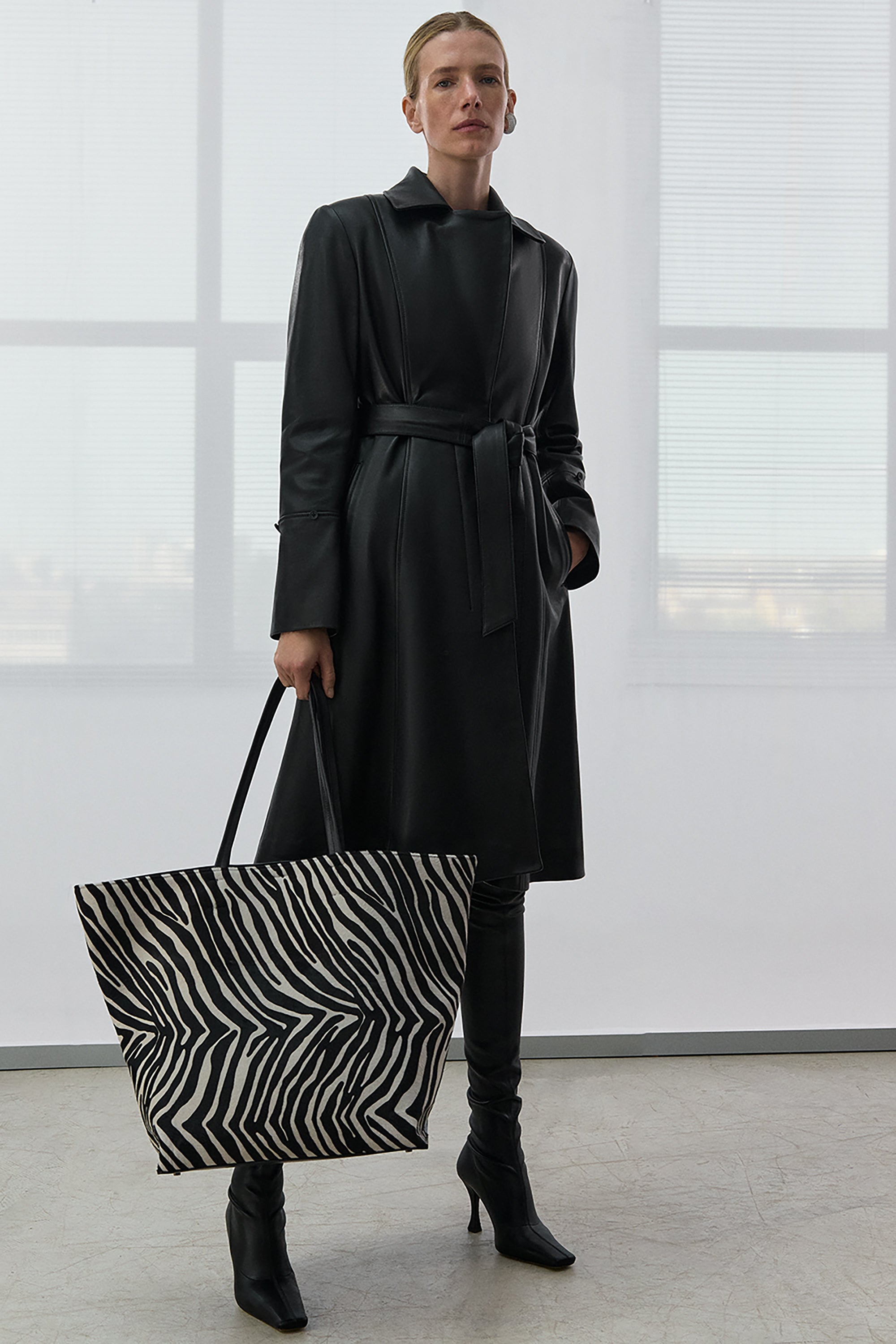 ПАЛЬТО НОЕЛЬ З АПСАЙКЛ ХУТРОМ(FW26.2.1-3)