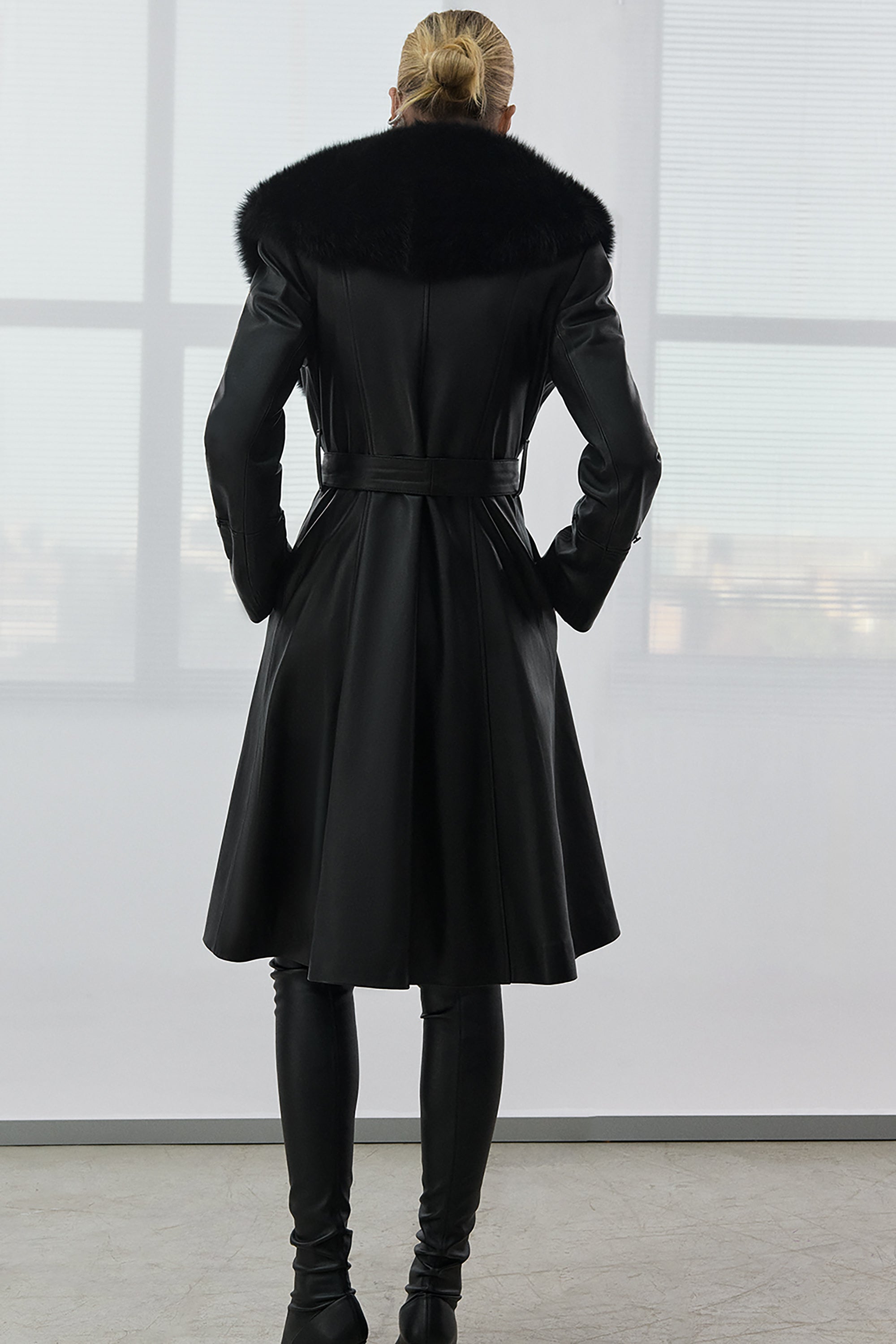 ПАЛЬТО НОЕЛЬ З АПСАЙКЛ ХУТРОМ(FW26.2.1-3)