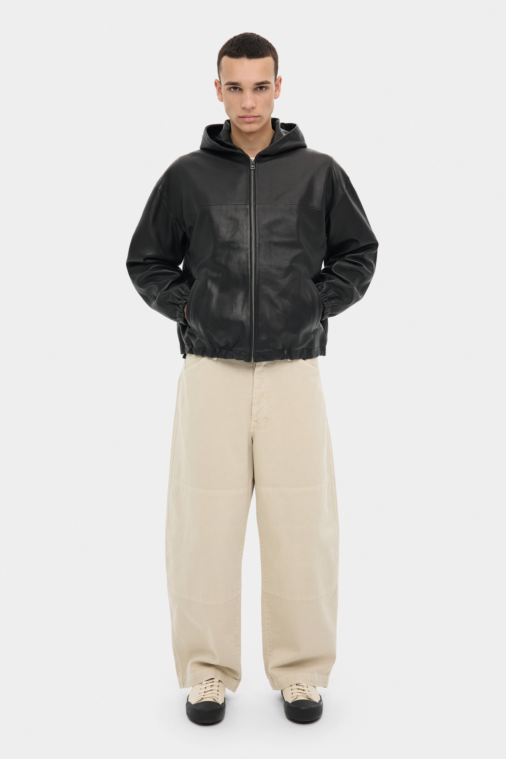 Куртка з капюшоном Маріо чорна