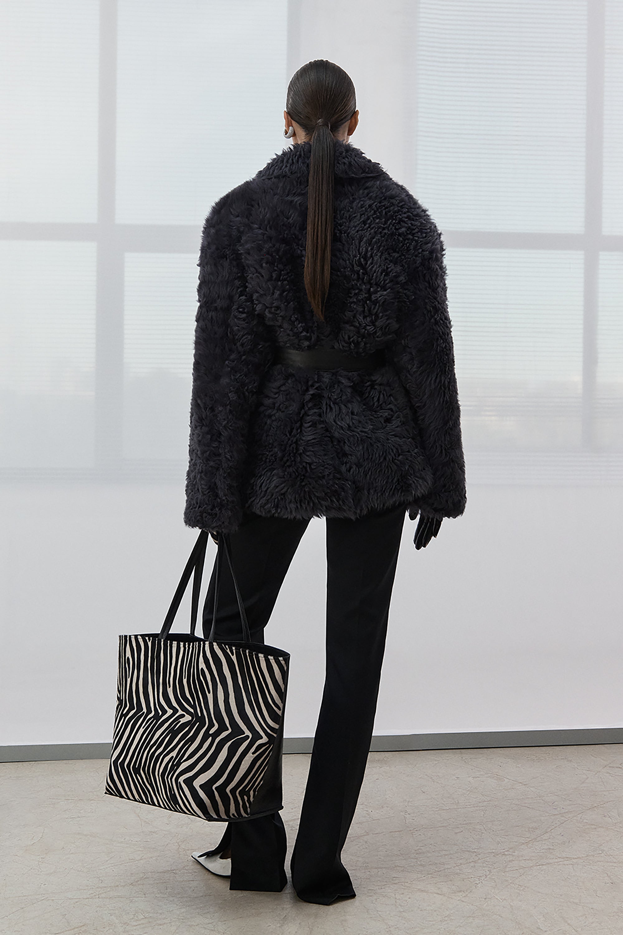 ШУБА РЕНЕ КОРОТКА ТЕМНО-СІРА(FW26.25.8)